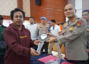 Sambut Hari Bhayangkara ke-79, Polres Metro Bekasi Serahkan 10 Sepeda Motor Hasil Kejahatan kepada Pemiliknya