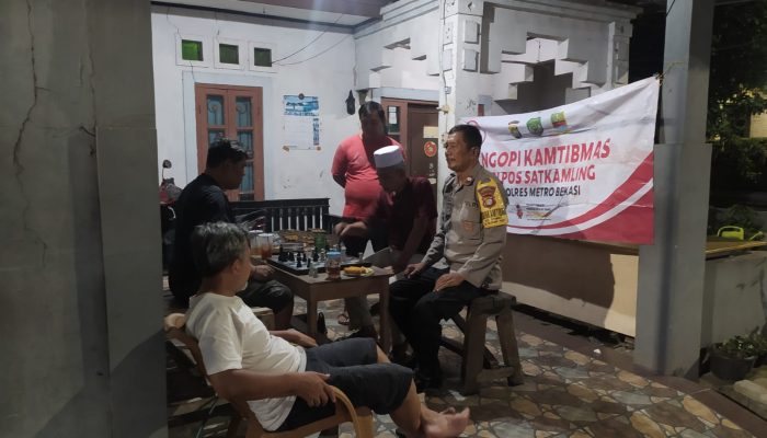Bhabinkamtibmas Desa Jayamukti Polsek Cikarang Pusat, Ngopi Kamtibmas Bersama Warga,Ajak Warga Perkuat Sinergi  Cegah 3C