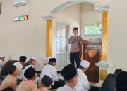 Kanit Binmas Polsek Cikarang Pusat Ajak Jamaah Sholat Jum’at Dan Beri Himbauan Waspada Gangguan Kamtibmas