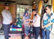 Polsek Kedung Waringin bersama pemdes karang harum berikan bantuan kursi roda untuk penyandang disabilitas di kp Rawakuda desa karang harum