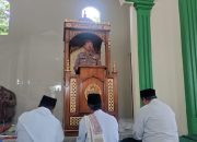 Polsek Cikarang Pusat Laksanakan Sholat Jumat Berjamaah Bersama Warga di Masjid An-Nuur