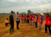 Persiapan Penanaman Jagung di Lahan Ketahanan Pangan Polda Metro Jaya Desa Sukamahi