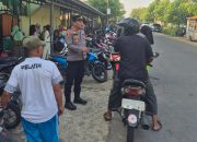 Polsek Pebayuran Gelar Gatur Lalin di Depan Sekolah, Pastikan Keamanan Pelajar dan Pengguna Jalan