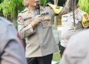 Kapolres Metro Bekasi Pimpin Apel Pengamanan Unjuk Rasa Buruh di Pemda Kabupaten Bekasi