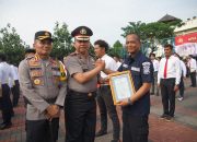 Polres Metro Bekasi Gelar Apel Pagi, 67 Personel Terima Penghargaan
