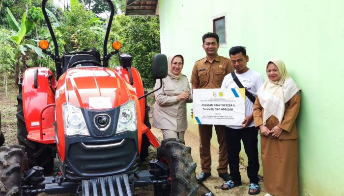 Endang S. Thohari Terus Perjuangkan Petani dan Penyuluh Hingga Wilayah Tersulit di Cianjur Selatan
