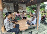 Kapolsek Sukatani Gelar Jumat Curhat Bersama Warga Kp. Elo, Bahas Kamtibmas dan Antisipasi Kenakalan Remaja