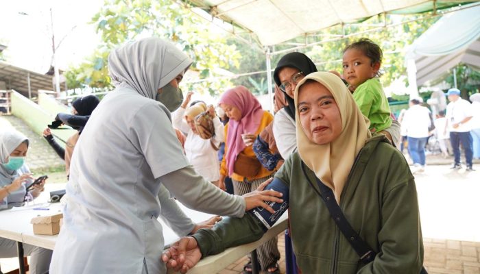 PNM Peduli Hadir di Bantar Gebang, Akses Kesehatan Gratis Jadi Harapan Warga