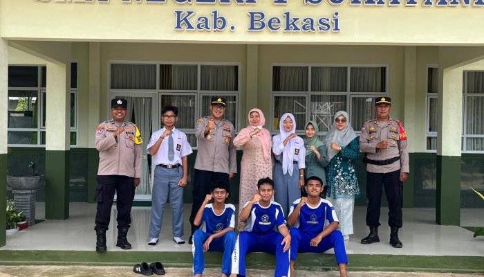 Kapolsek Sukatani Gelar Police Goes to School di SMAN 1 Sukatani, Sosialisasikan CLBK dan Cegah Tawuran