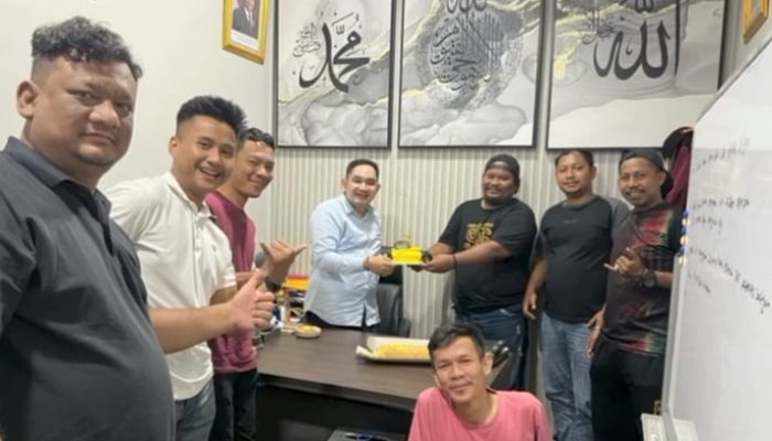 Kanit Reskrim Polsek Pebayuran Rayakan Ulang Tahun ke-39 dengan Sederhana dan Penuh Kebersamaan