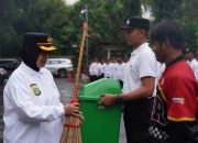 Kapolres Metro Bekasi Pimpin Apel Serentak Pencanangan Gerakan Jaga Jakarta Bersih dan Asri, Wujudkan Bekasi Peduli Lingkungan untuk Indonesia