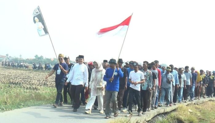 Antusiasme Warga Membludak, Ribuan Massa Antar Anwar Saepudin Mendaftar Pilkades Karangjaya