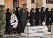 Mengenang Pahlawan KH Noer Alie, Bekasi Gelar Zikir dan Tabur Bunga Jelang HUT RI ke-81