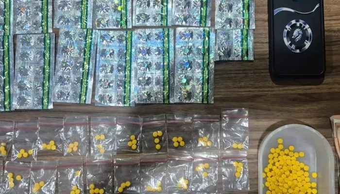 Stresnarkoba Polres Metro Bekasi Ciduk Pengedar Obat Keras Tanpa Izin di Wilayah Sukatani, ​ 400 Butir Obat Keras Daftar G Diamnkan