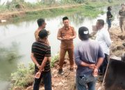 Camat Pebayuran Kunjungi Jalannya Normalisasi BKG 17 Pastikan Aliran Air Irigasi Lancar
